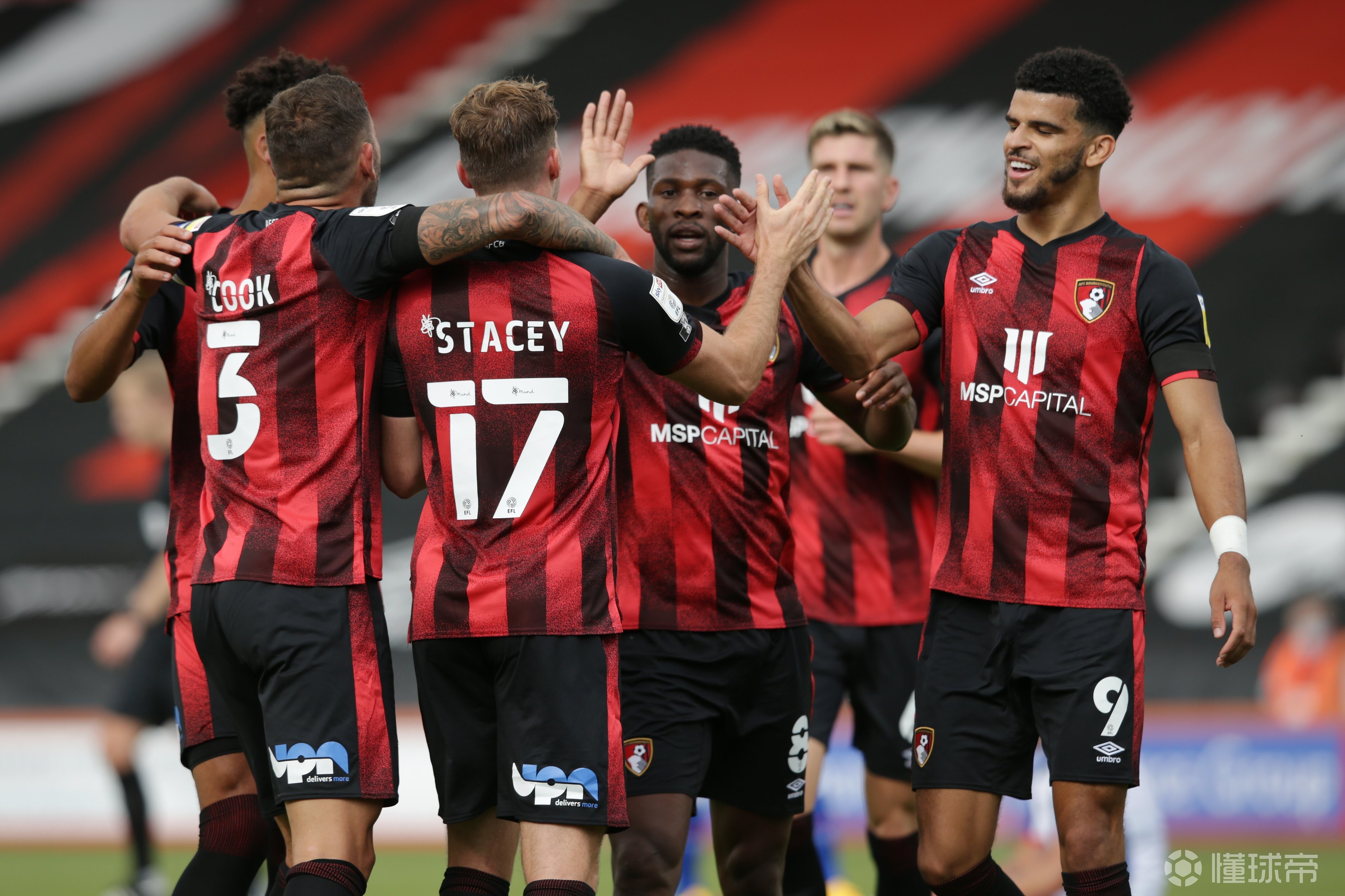 金年会网站-关于金州勇士迎英超关键赛；关键时刻扳平良机；赛场秩序良好；团队化学反应显著的信息